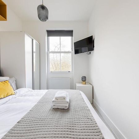Cozy Ensuite Bedroom For Two Near Tufnell Park Londra Esterno foto